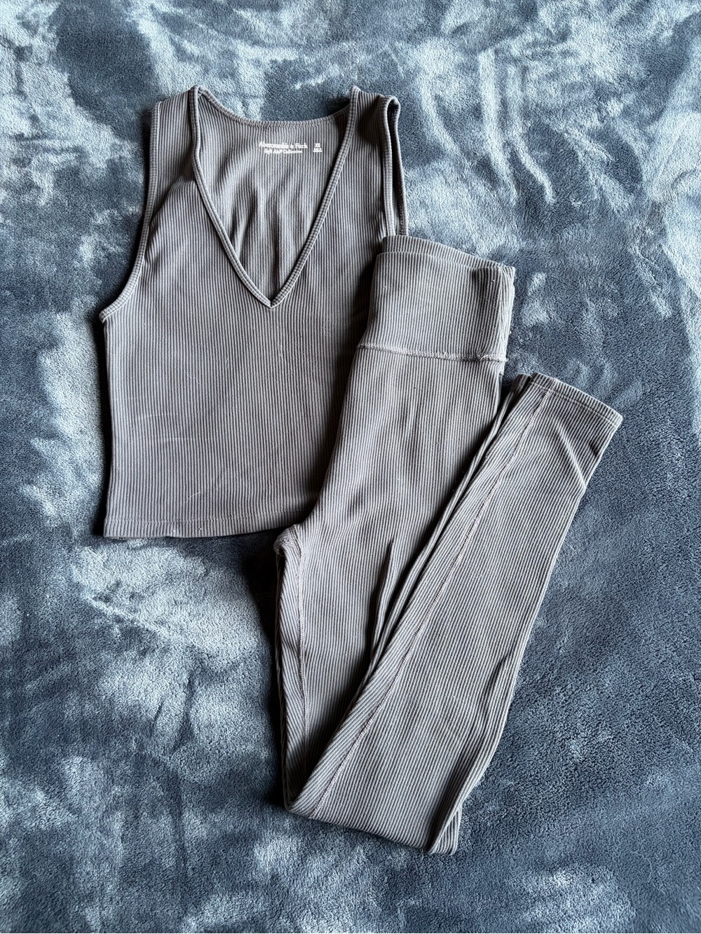 Abercrombie & Fitch Ribbed V-Neck Tank and High-Waist Leggings - Charcoal